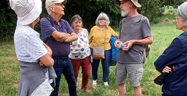 photo  par petits groupes, les participants ont écouté les explications de cor van derham.  &copy;  le maine libre 