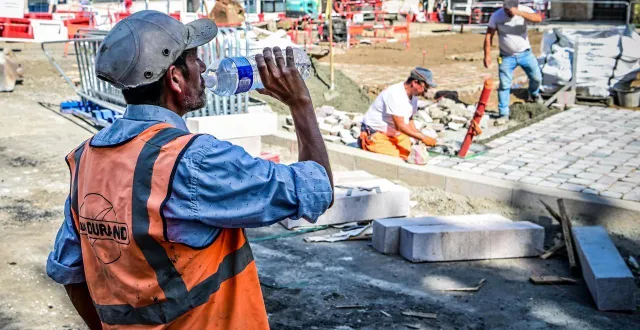 photo  au mans, le mercure a atteint 38,2 degrés ce mardi 1er juillet.  &copy;  photo le maine libre - yvon loue 