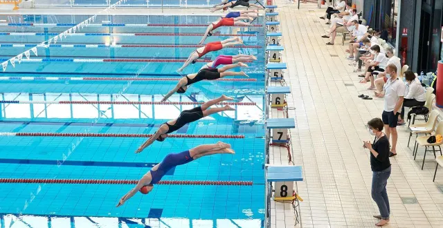 photo  il est désormais possible de voir la fréquentation en direct du centre aquatique des atlantides et des ardriers.  &copy;  dominique breugnot photographer 