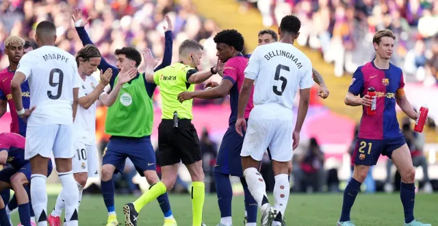 photo  face aux pressions de certains clubs dont le real madrid, la liga ne dévoilera le nom des arbitres qu’à la veille des matches.  ©  alex caparros / afp 