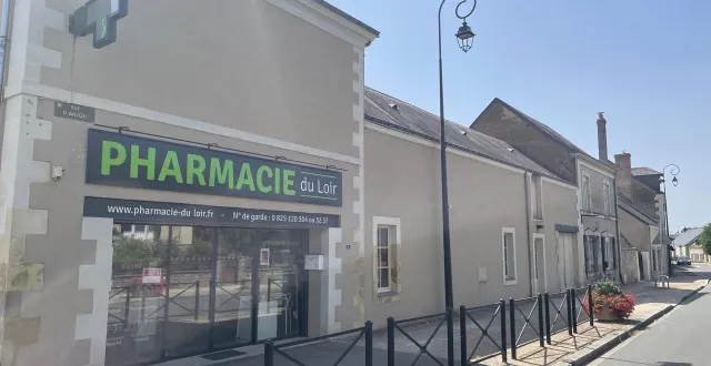 photo  la pharmacie du loir, à bazouges-cré-sur-loir, ferme fin août 2025, faute de repreneur.  &copy;  le maine libre / louis gohin 