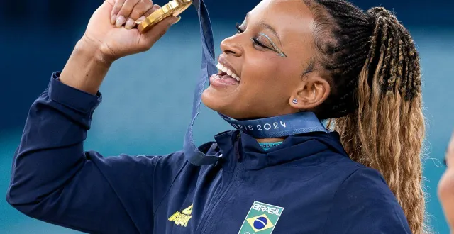 photo rebeca andrade a été sacrée championne olympique de l’épreuve du sol, lors des jeux olympiques de paris 2024. © carmen mandato / getty images via afp