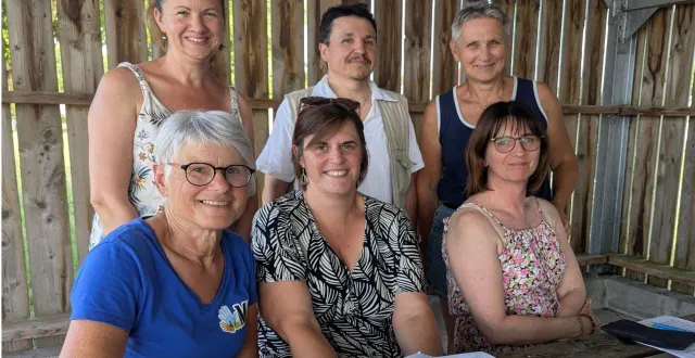 photo  le bureau de la mjc vient d’annoncer la parution de la nouvelle plaquette des activités 2025-2026.  &copy;  ouest-france 