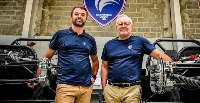 photo  romain angebeau et rémy brouard, à la direction de funyo racing, ont déjà envoyé deux prototypes aux états-unis.  &copy;  le maine libre - yvon loué 