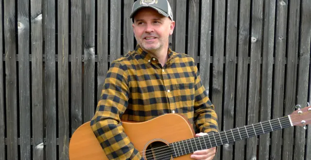 photo  julien déniel sera le local du festival des troubles ville.  &copy;  ouest-france 