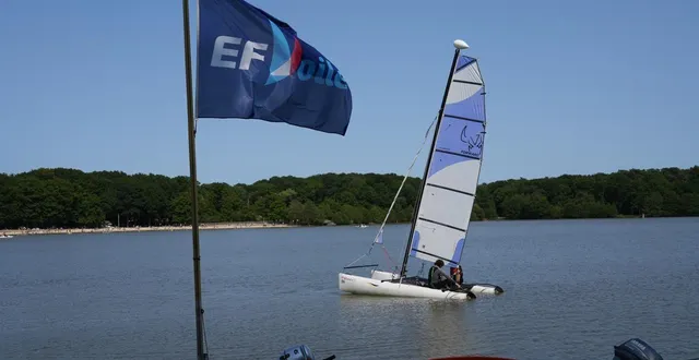 photo  le lac de coco plage accueille depuis six décennies un club de voile.  &copy;  ouest-france 