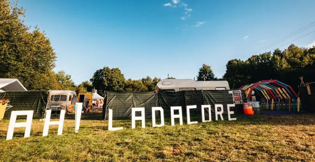 photo  le festival ornais ah ! ladacore revient samedi 16 et dimanche 17 août 2025 à monts-sur-orne  &copy;  rorold photographe 