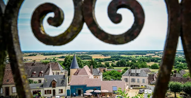photo  découvrez le village de montmirail ce samedi avec un guide conférencier.  &copy;  le maine libre – yvon loué 