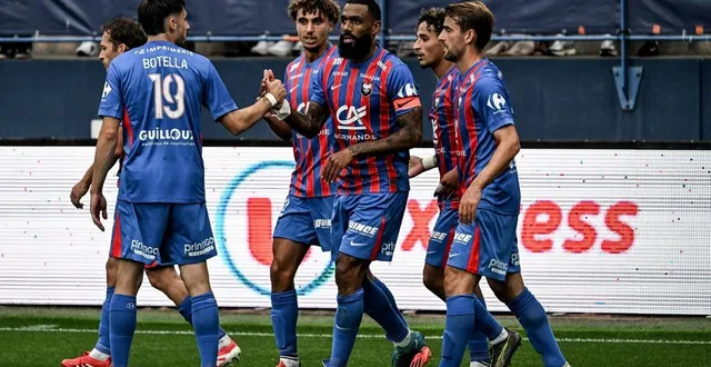 photo  les joueurs du sm caen ont concédé le match nul face à quevilly roue métropole lors de la deuxième journée de championnat de national.  &copy;  illustration : martin roche / ouest-france 