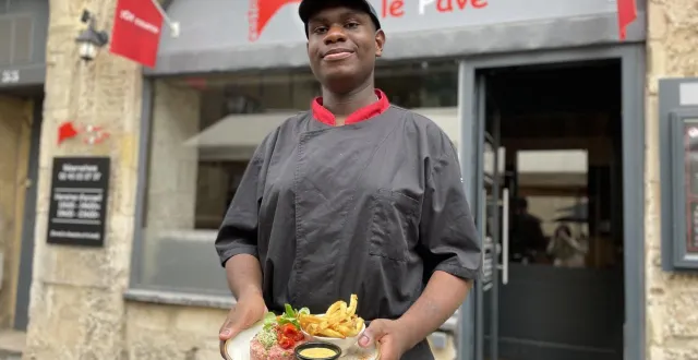 photo  le tartare de bœuf, une recette d’été présentée par l’établissement le bœuf tient le pavé.  &copy;  le maine libre 