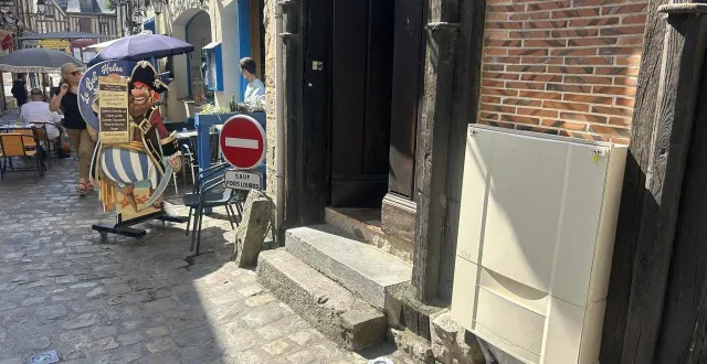 photo  le compteur électrique a été remplacé dans la nuit du samedi 16 au dimanche 17 août. l’alimentation était restaurée dès le début de matinée.  &copy;  le maine libre 