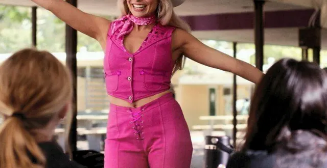 photo  le film « barbie » sera diffusé en plein air, à 21 h 30.  &copy;  2022 warner bros. entertainment inc. all rights reserved. 