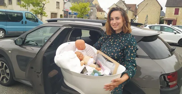 photo  emma fleury arrive avec tout l’équipement nécessaire pour faire vivre un moment magique aux jeunes parents et aux bébés  &copy;  ouest-france 