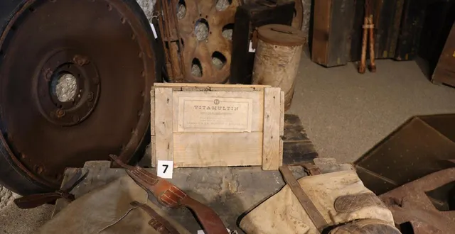 photo  le mémorial de montormel, dans l’orne, a reçu trois dons de particuliers depuis le début de l’année 2025, dont cette caisse en bois qui appartenait aux allemands.  &copy;  ouest-france 