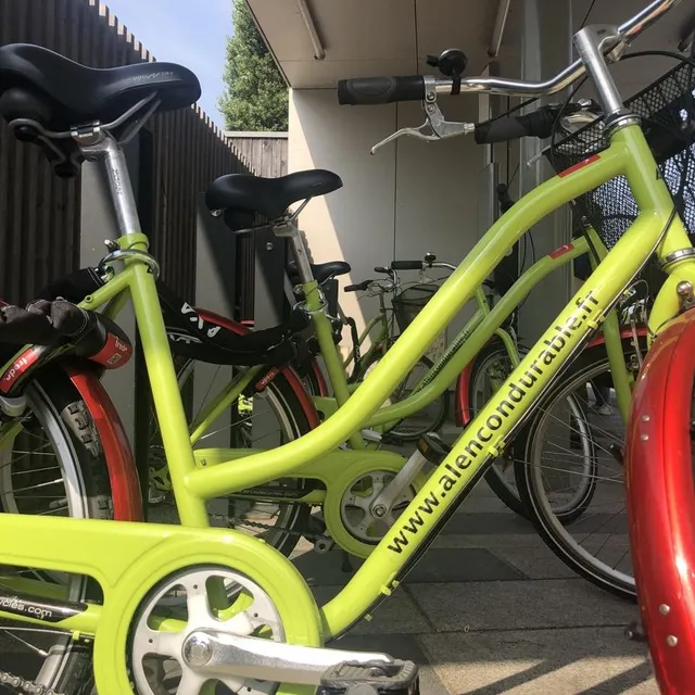 photo les vélos, issus de la flotte de la maison de la vie associative mis à la location au mois, seront entretenus par l’atelier mob de la mission locale d’alençon.  ©  ouest-france