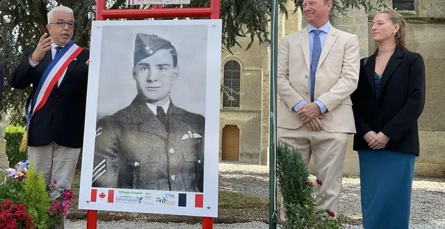 photo  l’été dernier, des membres de la famille du sergent george robert wallace étaient présents pour le dévoilement d’une stèle à la mémoire de leur aïeul.  &copy;  ouest-france 