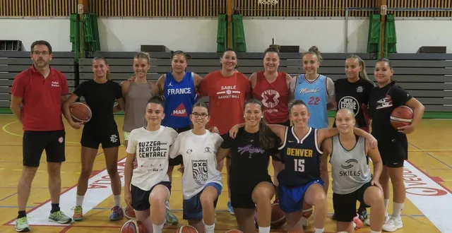 photo  le féminines du sablé-basket veulent jouer les trouble-fêtes pour leur 1re saison en pré-nationale  &copy;  ouest-france 