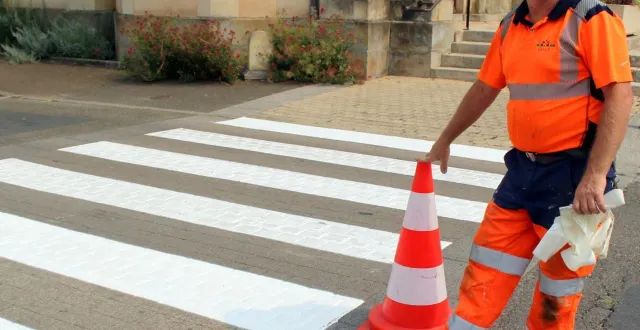 photo  le marquage au sol est comme neuf.  &copy;  le maine libre 