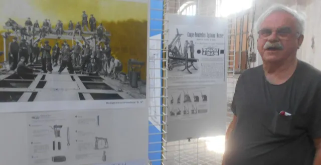 photo  bruno duru a récupéré 200 documents dans ses archives pour construire son exposition à la rotonde ferroviaire.  &copy;  ouest-france 