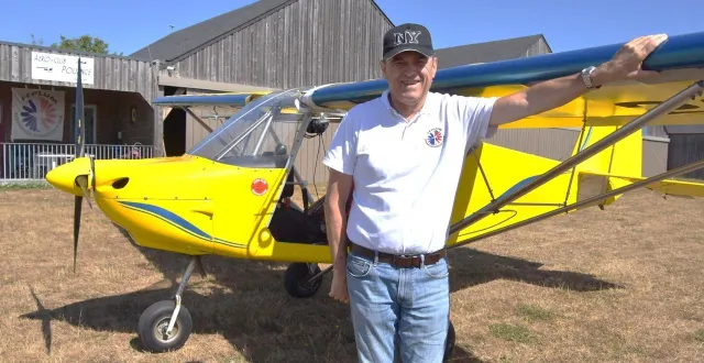 photo  en regardant le sol depuis son ulm, jean troadec voit une grande carte qui se déroule sous ses ailes. « je retrouve mes cours de géographie de l’école primaire avec les grandes cartes où était écrit : grandes cultures, élevage, vignoble… »  &copy;  co – joël audouin 