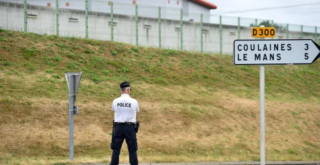 photo  en pleine nuit, entre dimanche 17 et lundi 18 août 2025, les policiers du mans (sarthe) ont arrêté deux jeunes de 18 ans à proximité de la maison d’arrêt du mans - les croisettes, à coulaines (photo d’illustration).  &copy;  archives ouest-france 