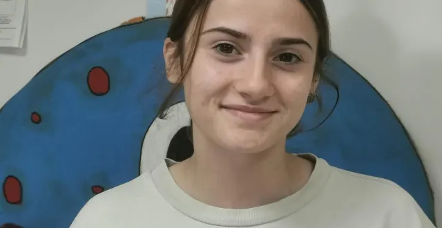 photo  lily est actuellement en job d’été à l’accueil de loisirs.  &copy;  le maine libre. 