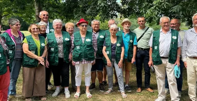 photo  les membres organisateurs et les élus françois olivier, dominique langevin et eric martineau.  &copy;  le maine libre 