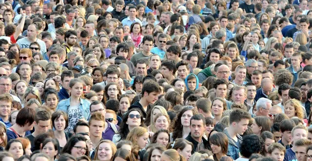 photo  l’insee dénombre 1 292 000 ligériens nés à l’extérieur des pays de la loire, soit 33 % de la population.  &copy;  archives marc ollivier / ouest-france 