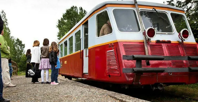 photo  l’autorail « picasso », mélange entre l’autobus et le wagon.  &copy;  archives 