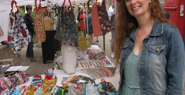 photo  aurélie hamelin, à l’enseigne lily plume organise la nocturne des créateurs depuis dix ans avec de plus en plus d’exposants.  &copy;  ouest-france 