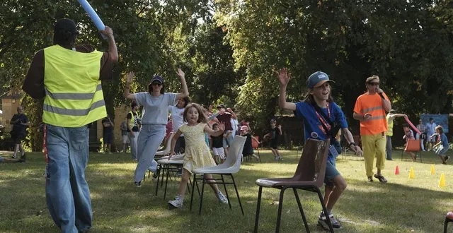 photo  des dizaines d’enfants ont participé à la compétition de chaises musicales.  &copy;  ouest-france 