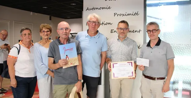 photo  le soutien du crédit mutuel, via sa fondation créavenir et sa caisse locale, salué par les représentants de l’acch.  &copy;  ouest-france 
