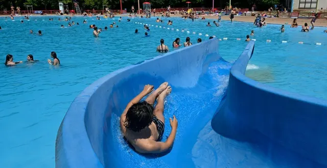 photo  la baignade des ponts-de-cé fermera ses bassins le 30 août.  &copy;  co – laurent combet 