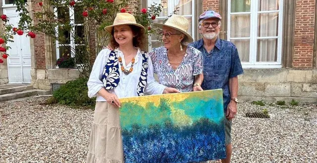 photo  un couple de collectionneurs parisiens repart avec un tableau coup de foudre.  &copy;  ouest-france 