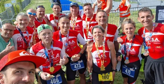 photo  des triathlètes allonnais lors d’une séance d’entraînement.  &copy;  jsa triathlon 