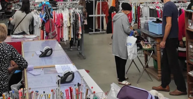 photo  la remise de 25 % est valable dans les magasins emmaüs d’angers et saint-jean-de-linières (maine-et-loire) du 29 août au 11 octobre 2025.  &copy;  archives ouest-france 