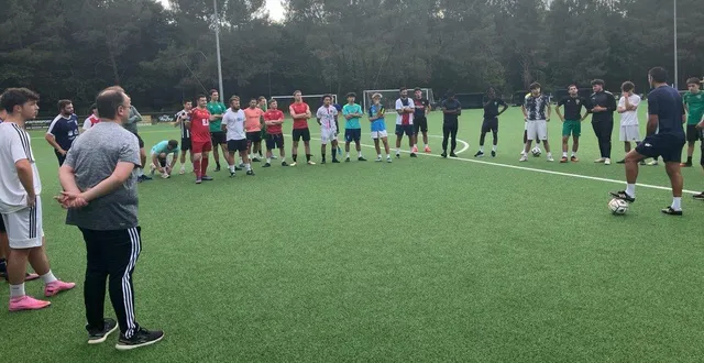 photo  les seniors masculins ont repris les entraînements en août.  &copy;  le maine libre 