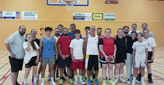 photo  une bonne vingtaine de basketteurs ont retrouvé le chemin des parquets.  &copy;  ouest-france 