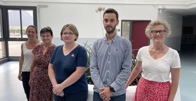 photo  de gauche à droite : lucie arley, secrétaire générale ; pascale cervero, principale ; emilie martineau, cheffe de la cuisine ; maxime lemeunier sagean, conseiller principal d’éducation et annie cocain, secrétaire, qui prendra sa retraite dans un mois.  &copy;  ouest-france 