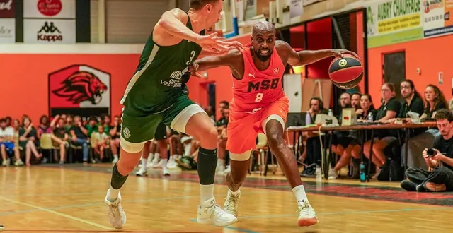photo  joueur le plus prolifique côté manceau hier soir, johnny berhanemeskel a permis au mans sb de s’imposer, pour son premier match de préparation de la saison face à blois.  &copy;  arnaud despelchain, ouest-france 