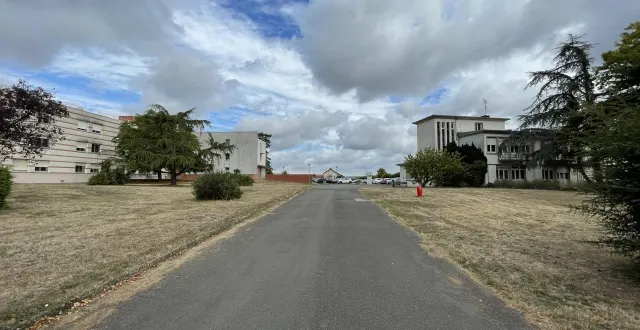 photo  un nouveau bâtiment de 2 270 m² va être construit sur le site de l’hôpital d’ancenis. il hébergera le service de soins médicaux et réadaptation (smr).  &copy;  ouest-france 