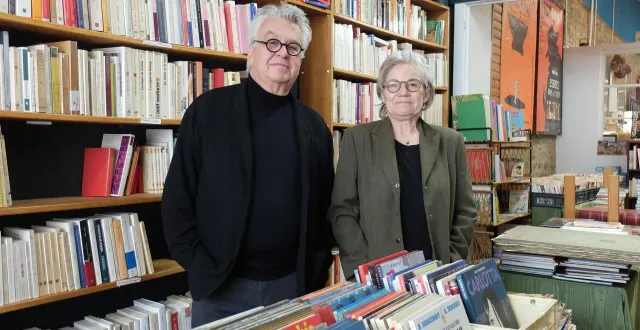 photo  frédérique mignon et pascale chassang, les gérants de la librairie sans nom, ont annoncé la fermeture de leur boutique, rue nationale au mans. mais pas la fin de leur activité.  &copy;  archives ouest-france 