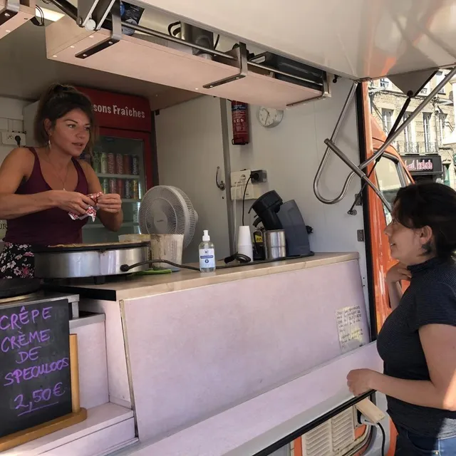 photo elle a une clientèle d’habitués qui viennent très souvent la voir.  ©  ouest-france