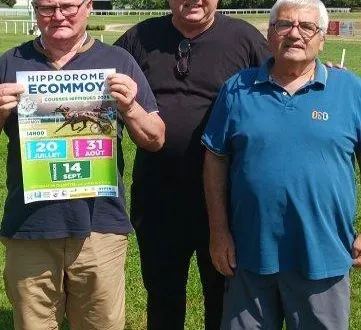 photo  de gauche à droite, michel landeau, patrick gratz et éric cohen, les organisateurs de la réunion de dimanche.  &copy;  ouest-france. 