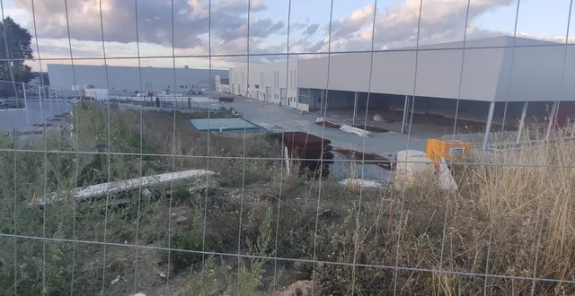 photo  le chantier de la nouvelle unité de manitou group est à l’arrêt depuis fin juillet 2025. en cause, le placement en redressement judiciaire du maître d’œuvre.  &copy;  ouest-france 