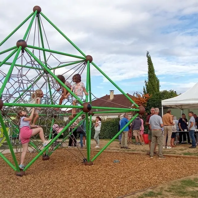 photo l'aire de jeux est situé rue flora-tristan.  ©  ouest-france