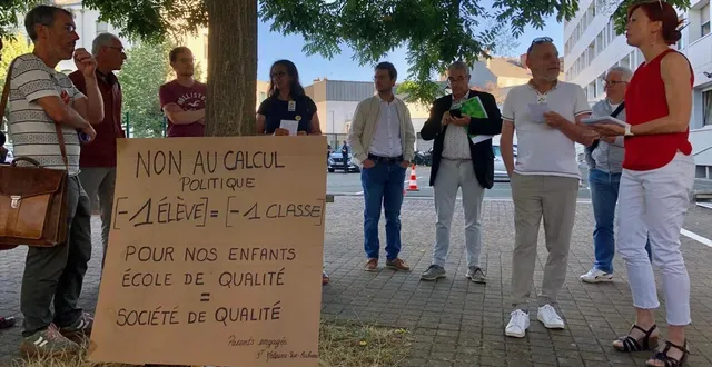 photo  angers. les parents d’élèves de l’école armand-brousse s’étaient mobilisés dès juin contre la fermeture d’une classe.  &copy;  co 