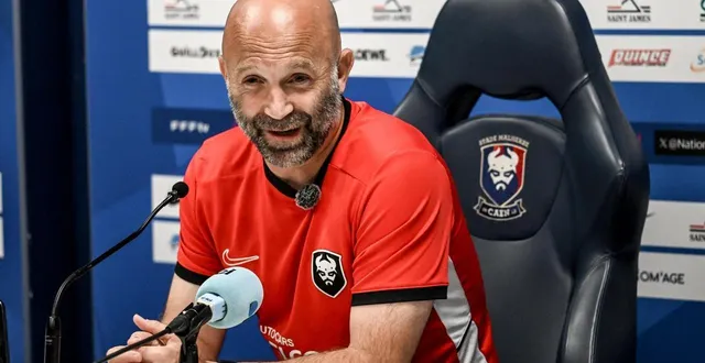 photo  maxime d’ornano, l’entraîneur du sm caen.  &copy;  martin roche, ouest-france 