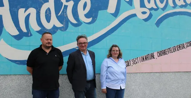 photo  l’équipe administrative : bruno lebègue, vincent mauchrétien, le nouveau principal, et pauline nobis, secrétaire.  &copy;  ouest-france 