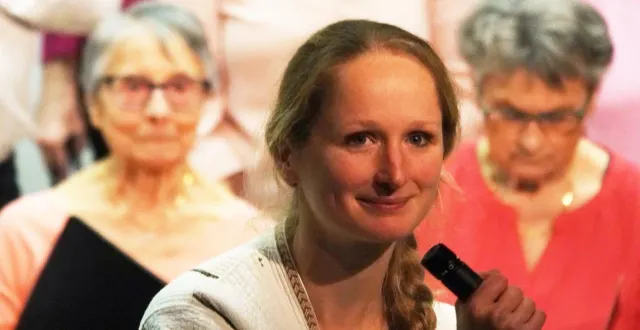 photo  lara fenaille, cheffe de chœur de kaléidovox.  &copy;  archives dr 